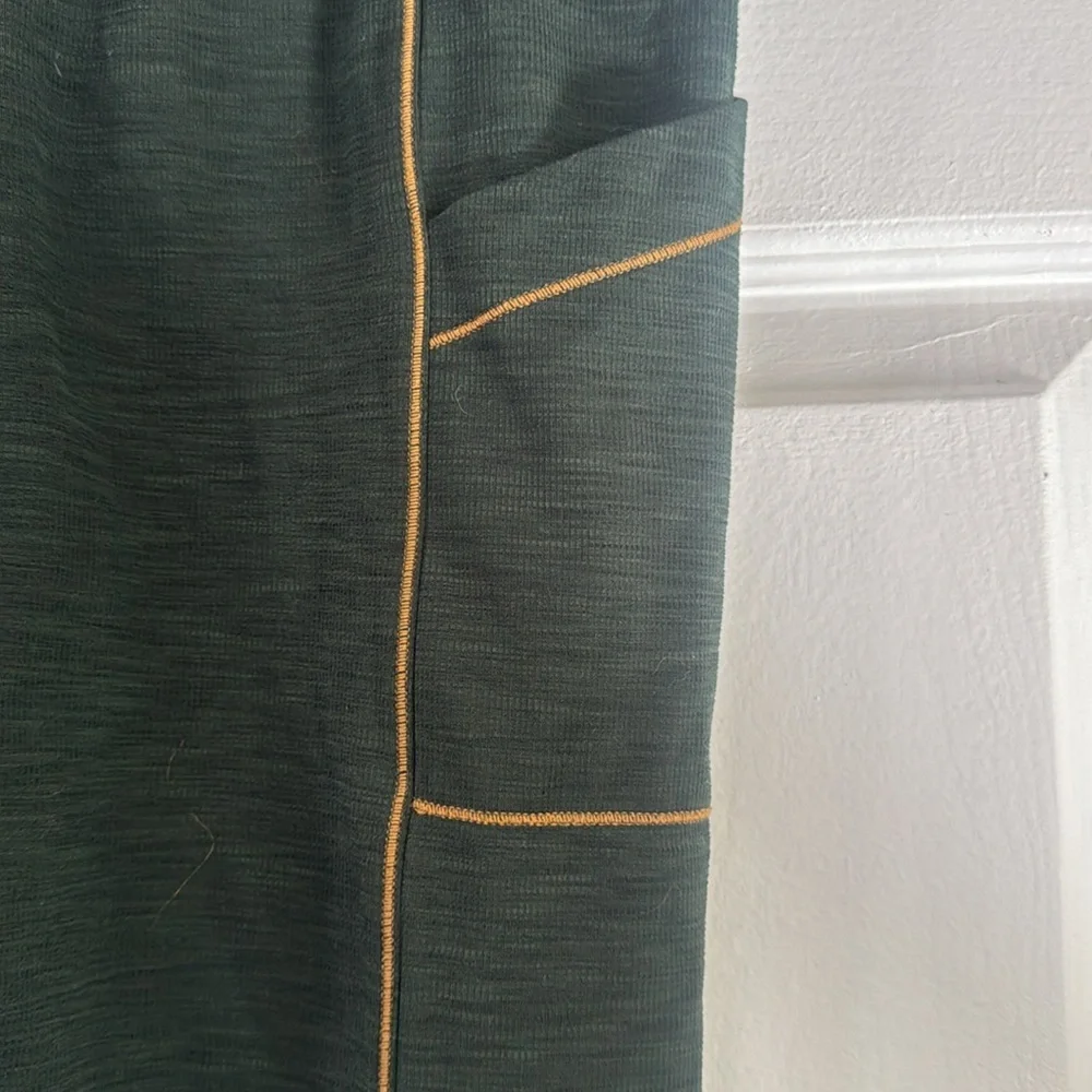 Prana Forest Green Leggings Pockets Medium soft Gold Threading - Picture 8 of 9